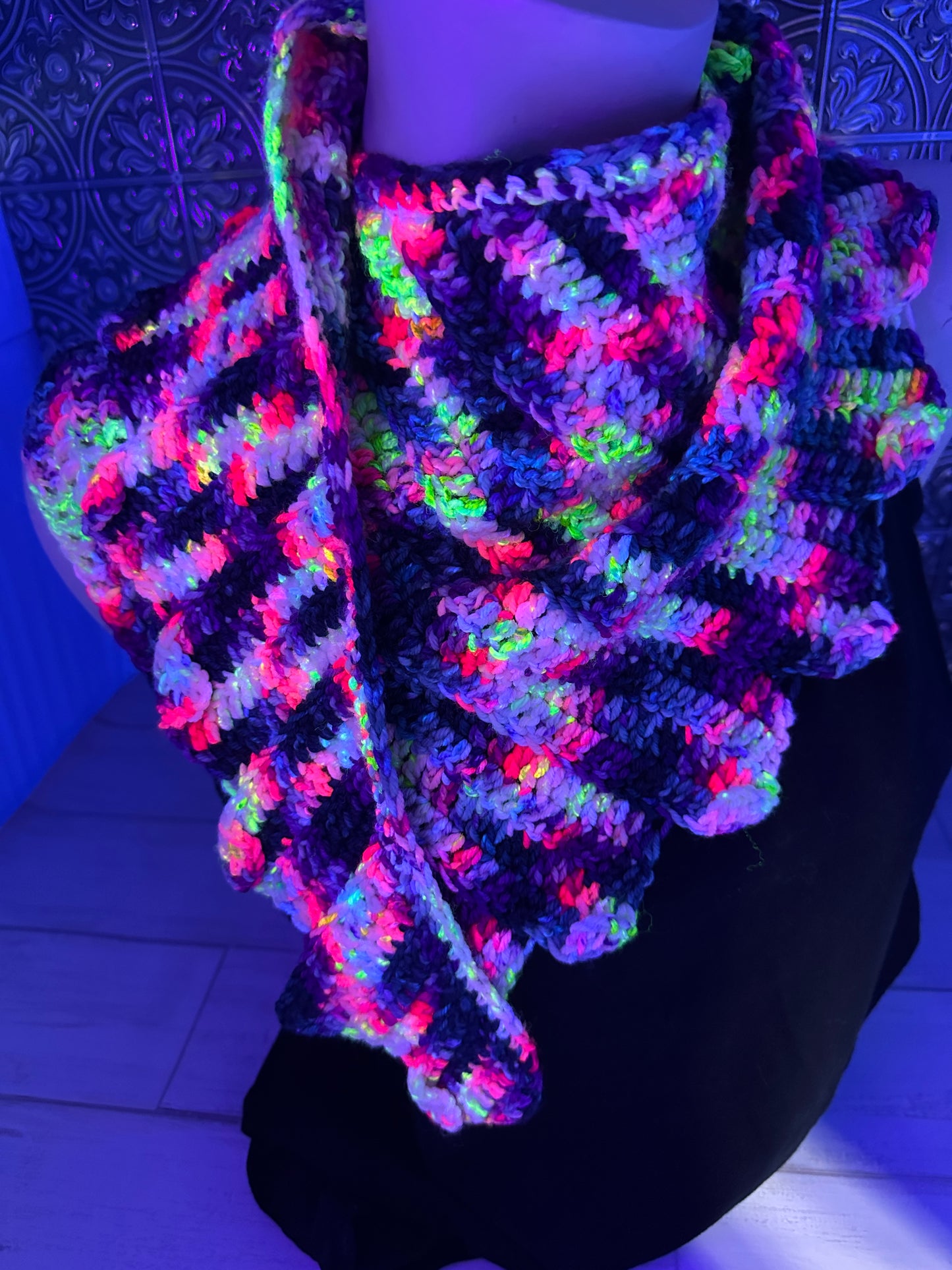 "Ai-Ai-Ohh!" on Various Yarn Bases