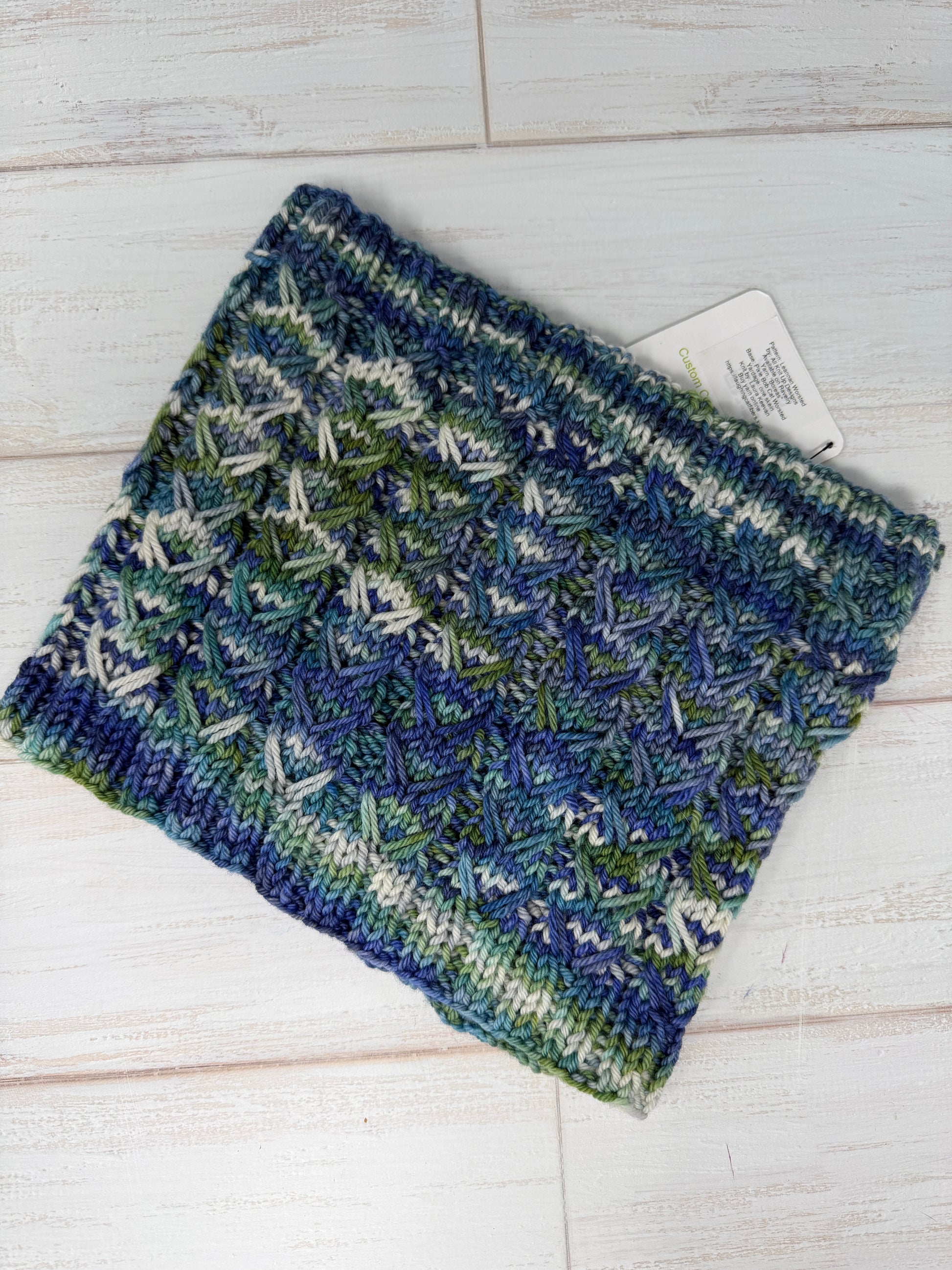 Worsted weight cowl knit by Laura of Laughing Cat Fibers 