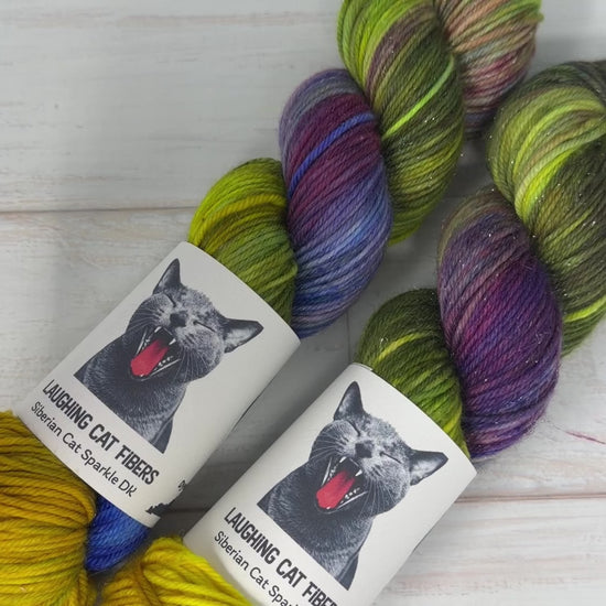 video clip of Water Lilies 1916 on Siberian Cat Sparkle DK yarn 